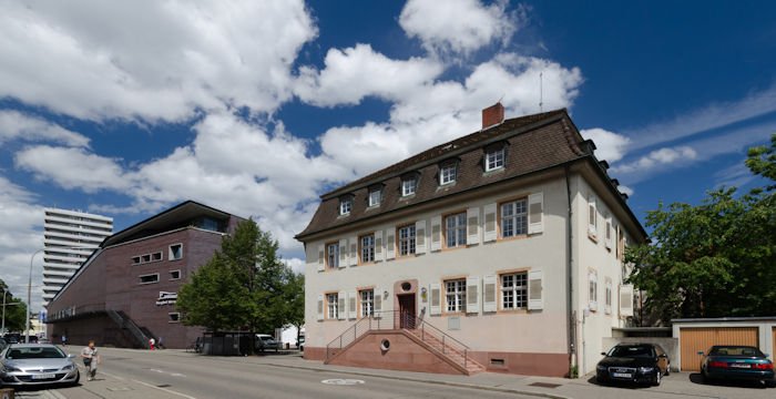 Bild zeigt das Gebäude der Kammern Lörrach des Arbeitsgerichts Freiburg und interner Link zum örtlichen Dienstvorstand